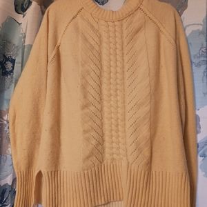 Woman Cream Sweater. Size XS